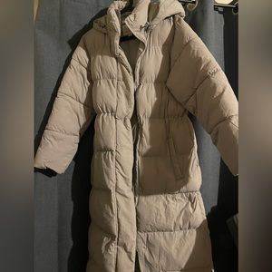 A new day long puffer coat. XS